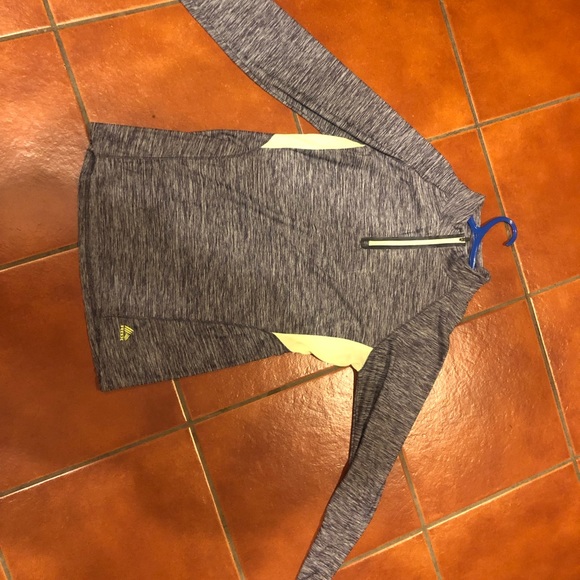 Workout long sleeve top - Picture 2 of 2